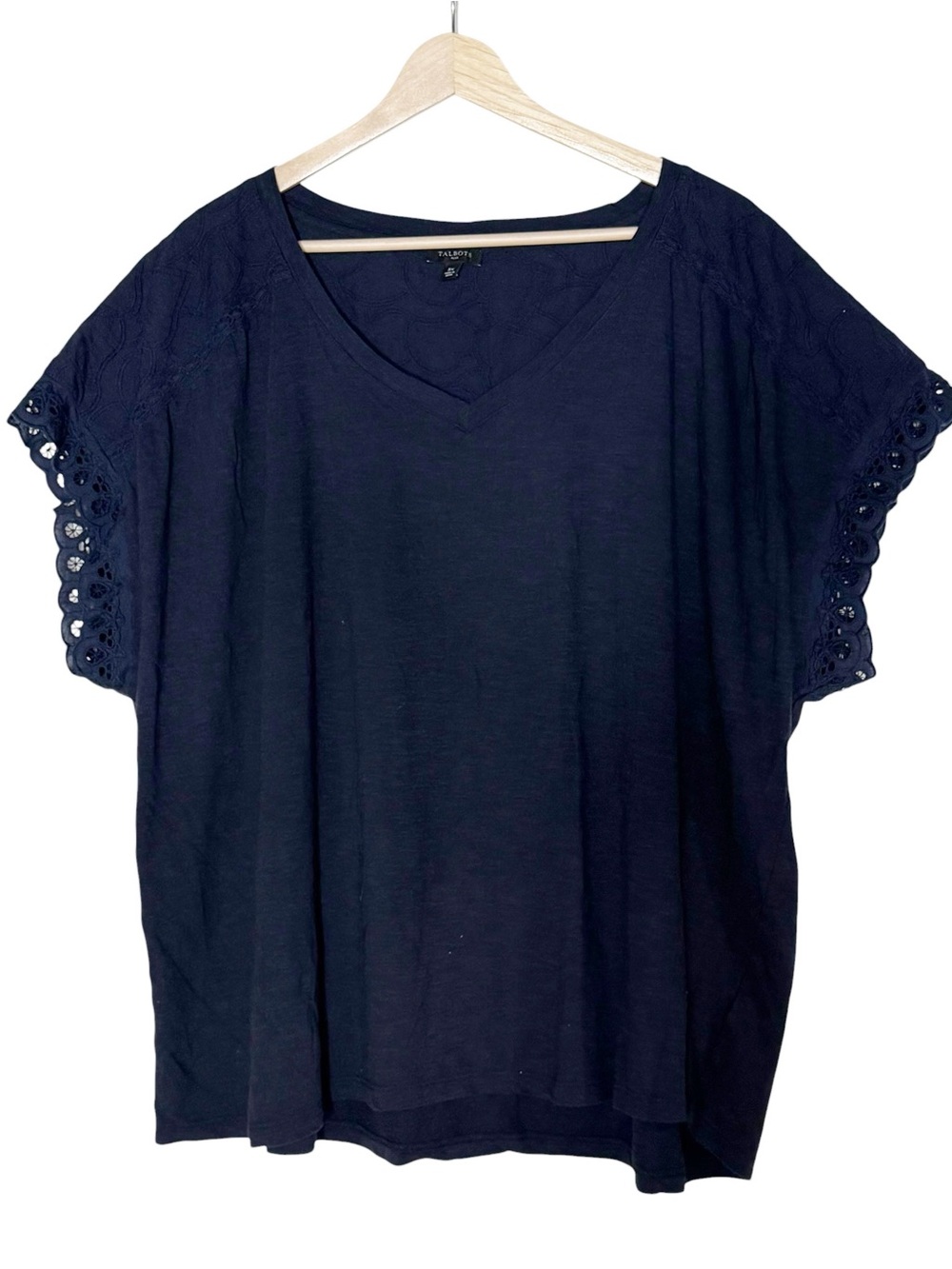 Talbots Set of 2 Embroidered Lace Detail V Neck Boxy Tee Shirt 3X White Navy - Picture 4 of 14